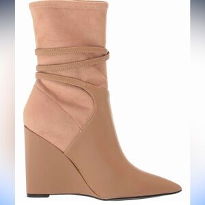 GUESS WOMEN ACORA ANKLE BOOTS IN BEIGE SIZE 10 M